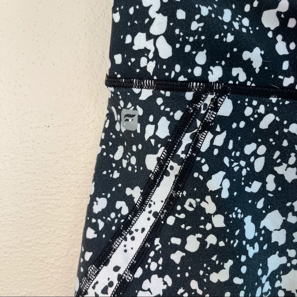 Fabletics Splatter Print Capri Crop Leggings - image 6
